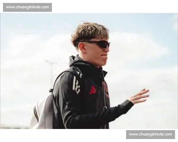 罗马诺确认加纳乔离队！曼联天才铁心留英超复仇新帅