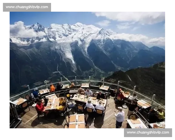 悬崖跳水惊魂：民间爱好者的极限挑战与伤痛代价